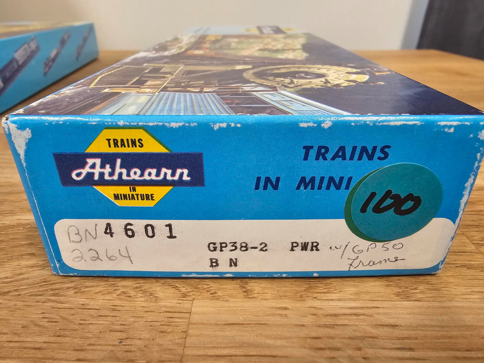 Athearn GP38-2 Burlington Northern 4601 2264 GP50 Frame - HO | eBay