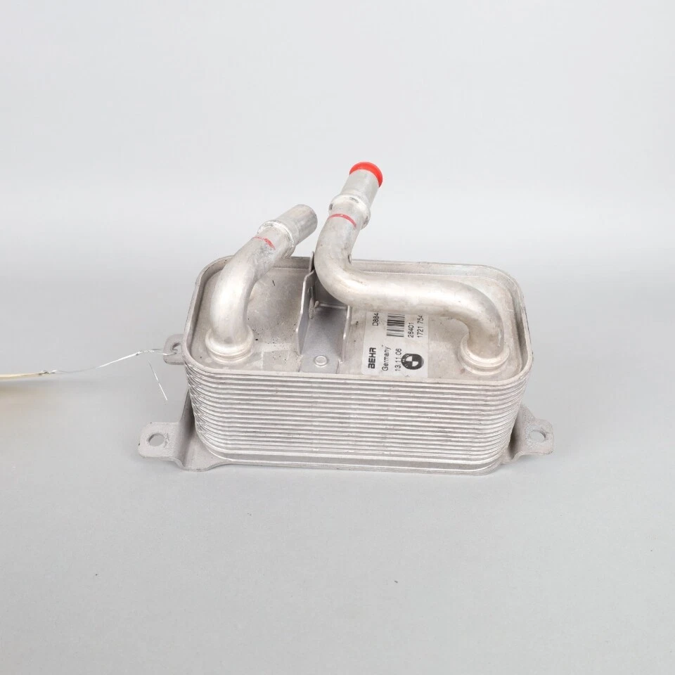 2006-2008 BMW 750i Transmission Oil Cooler Heat Exchanger 17217541059 OEM Used Foto 2 de 4