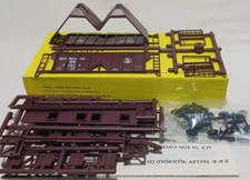 HO SCALE E&B VALLEY GREAT NORTHERN ACF 70 TON Covered Hopper #73976  New Kit !!