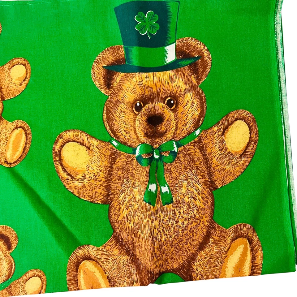Wamsutta 适用于 Hallmark 卡圣帕特里克节熊织物面板 52 英寸 x 44 — 第 2/4 张图片