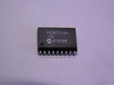 2 Microchip PIC16C71-04/SO 8-Bit CMOS Microcontrollers ICs With A/D Converter 