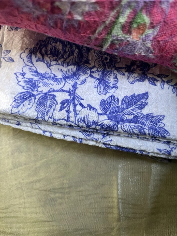 April Cornell Cottage Rose Patchwork 3 Tea Towels NWT - Image 2 of 4