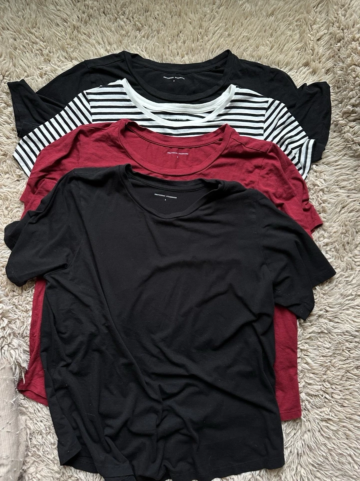 Camiseta para mujer Universal Standard T Rex cuello redondo - negra, roja, rayas. S 14-16 Foto 2 de 4