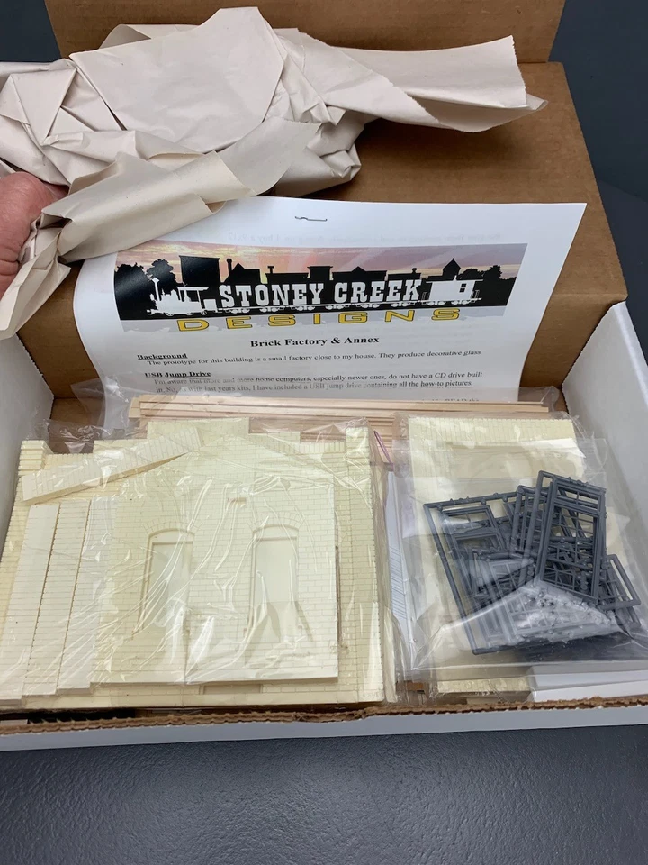 O Scale Stoney Creek Designs Factory Building With Annex Kit NIB! O2995 - Image 2 of 4