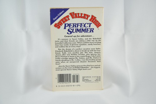 Sweet Valley High Perfect Summer Super Ed by Francine Pascal Bantam Books 1985 - Picture 2 of 7