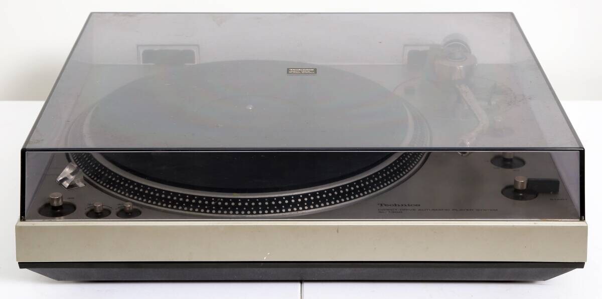TECHNICS SL-1300 DIRECT DRIVE AUTOMATIC TURNTABLE 100V | eBay