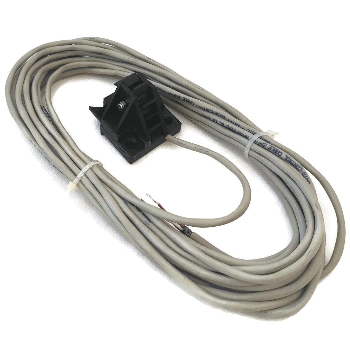 NEW OEM Ultraflex Uflex Electronic Speed Sensor 12V with 7.4M