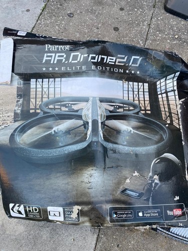 Parrot AR Drone 2.0 Elite Edition Manual HD Camera 1280x720 - Picture 2 of 4