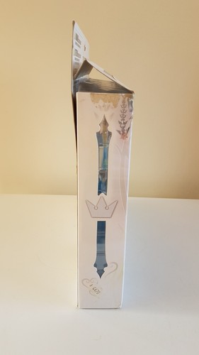 Kingdom Hearts Play Arts Arms Keyblade Set. - Picture 6 of 11