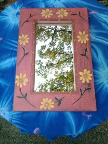 ☆ 90s Art Deco Pink Daisy Mirror ☆ Retro 60s / 70s Garden Art Hippie Cottage