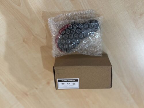 Nissan Genuine Z34 370Z 50th Anniversar Shift Knob Red Black Leather 34910 - Picture 6 of 6