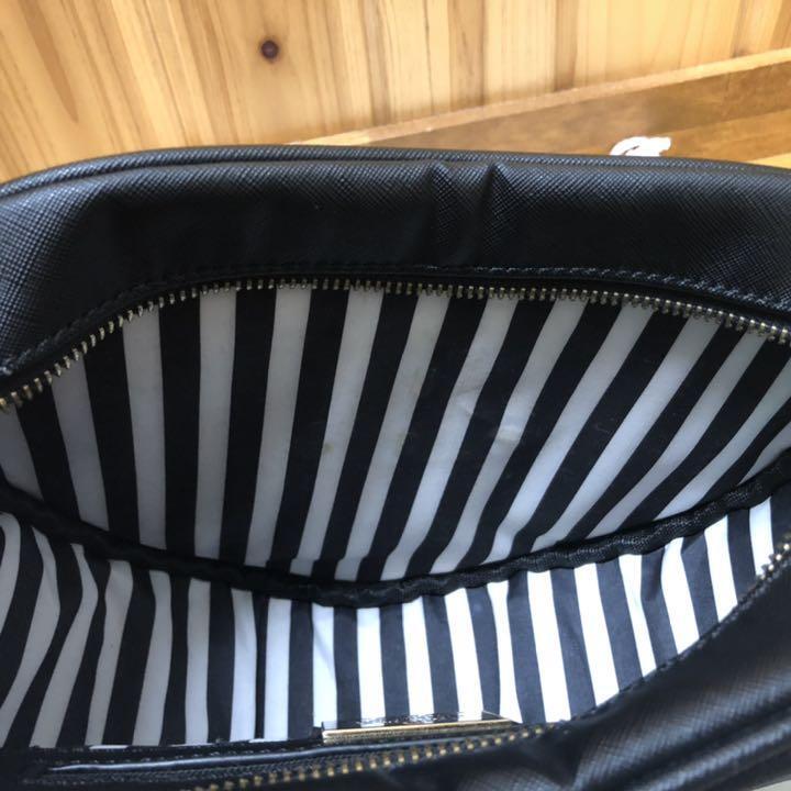 Picture 4 of 5