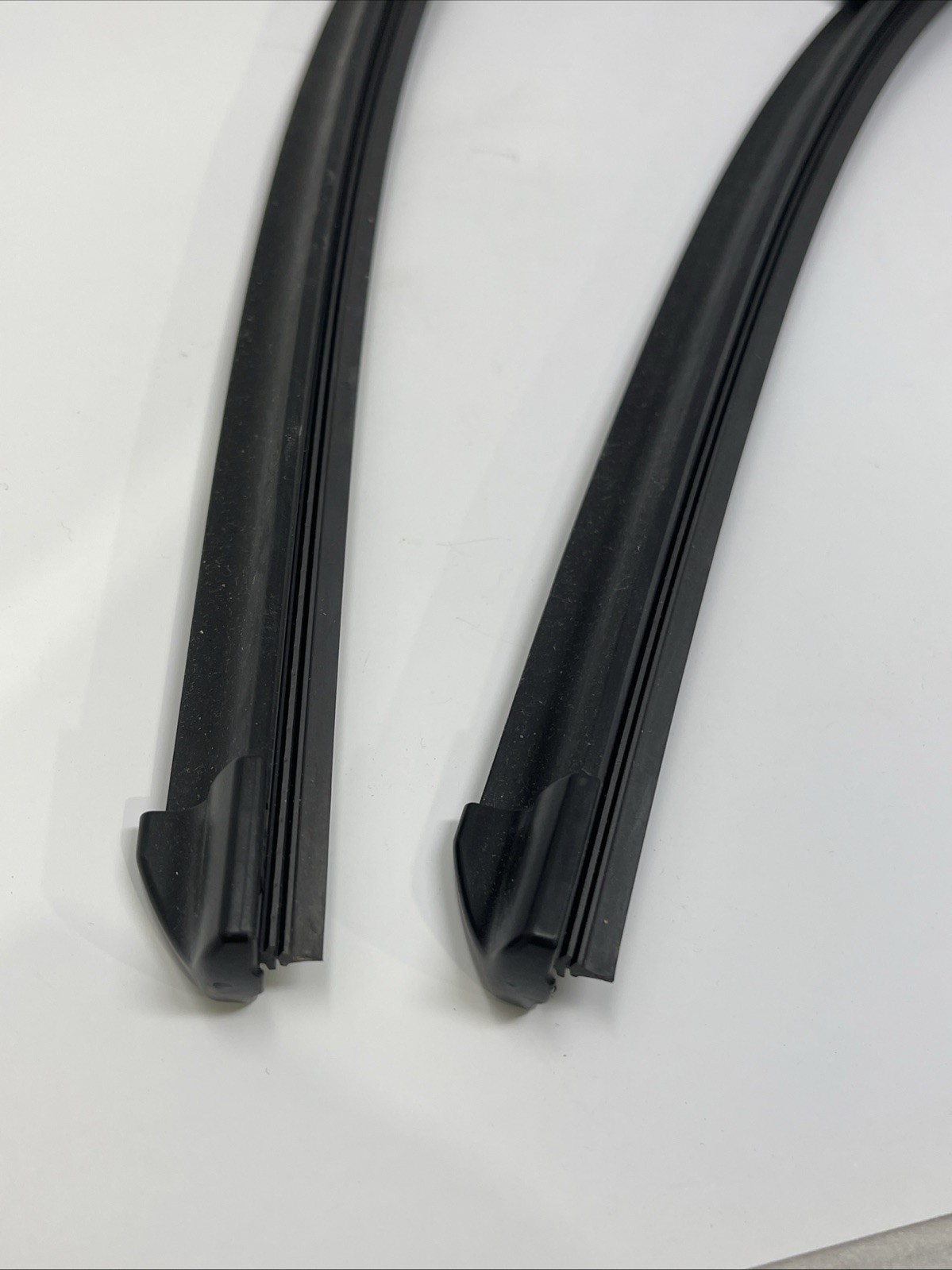 Lamborghini Revuelto Coupe 2024 Windshield Wiper Blade Set, Left Right, OEM