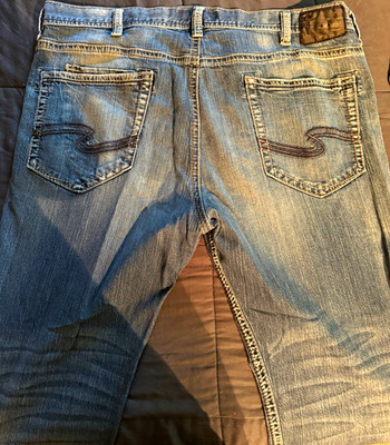 Silver Jeans Men s Blue Denim Bootcut Jeans Slim Fit Mid Rise Medium Wash
