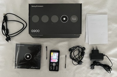 Sony Ericsson G900 Dark Rot (Ohne Simlock) 3G 5MP WLAN Bluetooth Touch Radio GUT