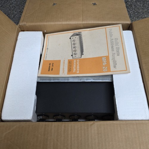 Vintage 70's Realistic MpA-20 Amplifier New Oldstock In Open Box - Bild 11 von 16