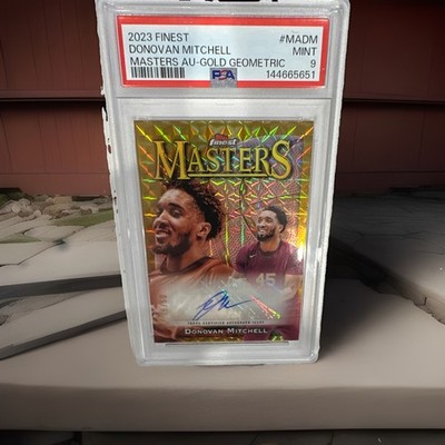 Topps Finest Donovan Mitchell Masters Autograph Gold Geometric /50 PSA 9 Cavs