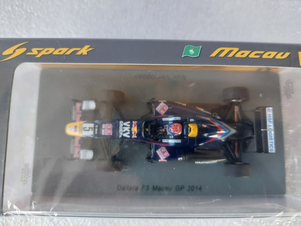 Spark SA105  F3 1:43 Dallara Macau GP 2014 Max Verstappen - Image 2 of 3
