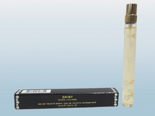MARC JACOBS DAISY EAU DE TOILETTE SPRAY 0.33 OZ BOXED