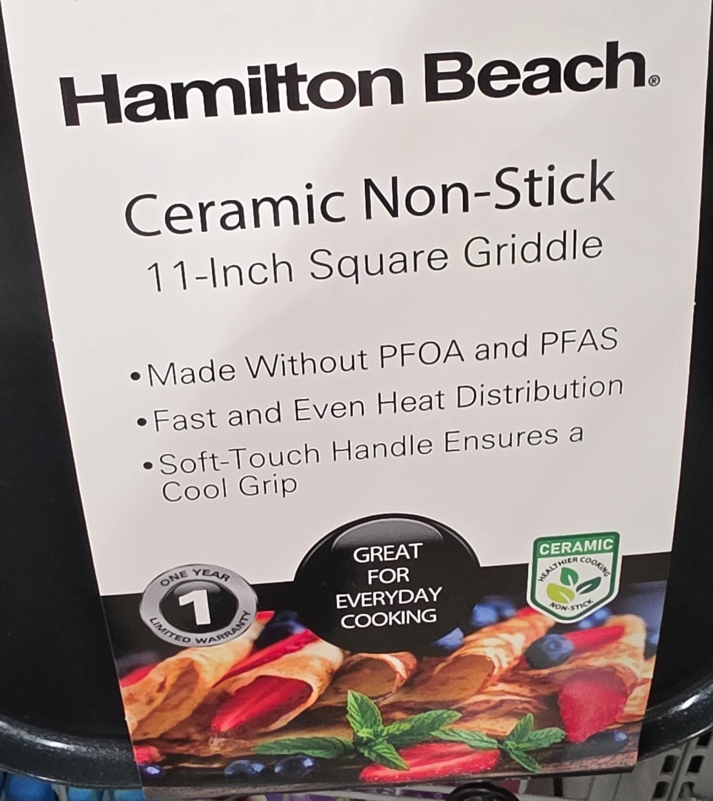 Hamilton Beach Ceramic Non-Stick 11-Inch Square Griddle Black Soft-Touch Handle