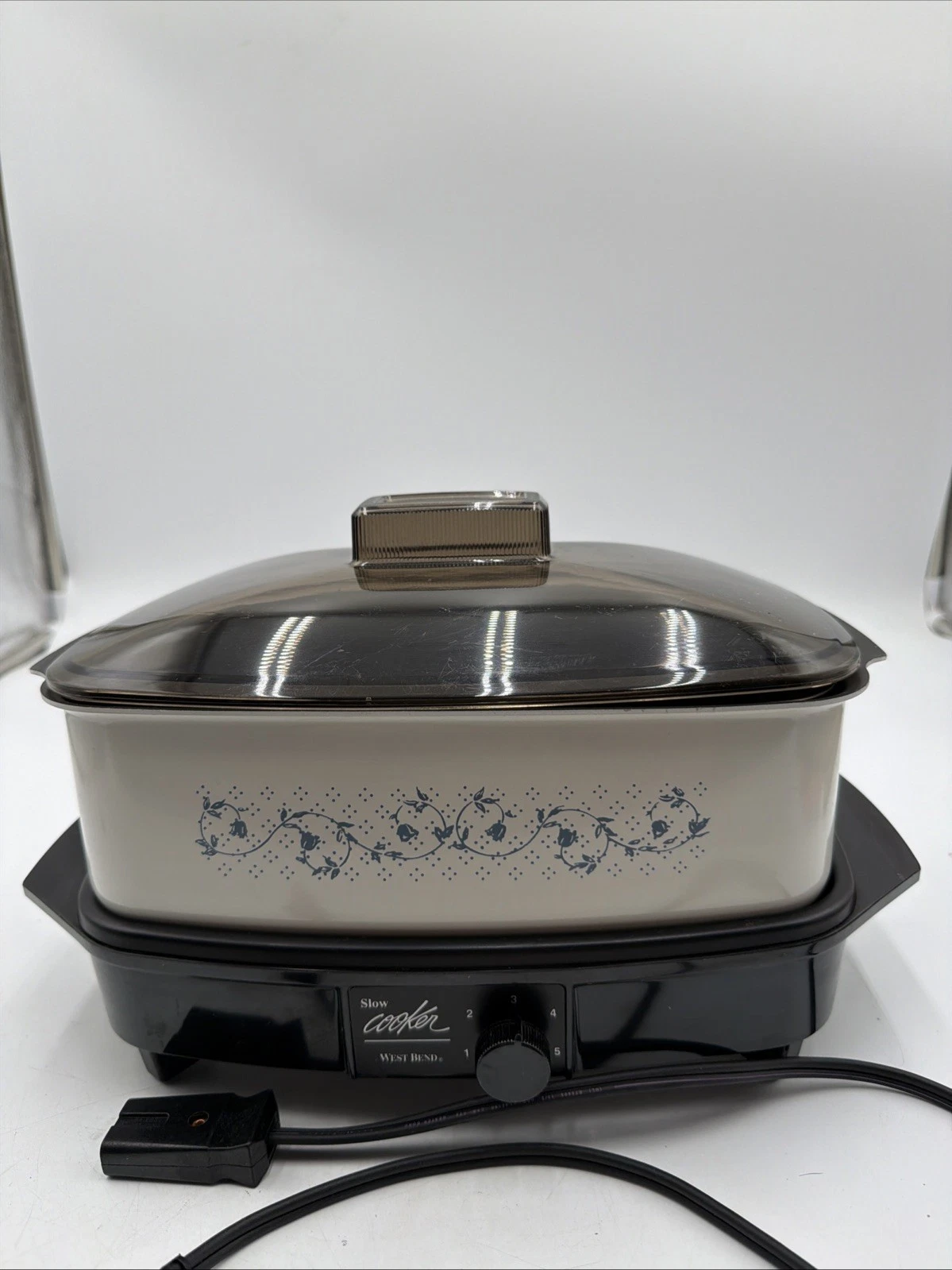 West Bend Slow Cooker 4 Quart Crock Pot Clear Casserole Lid Blue Flowers Vintage