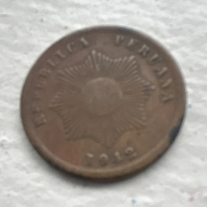 Peru Republic 1942 Dos Centavos Copper Coin BN Circulated Ungraded