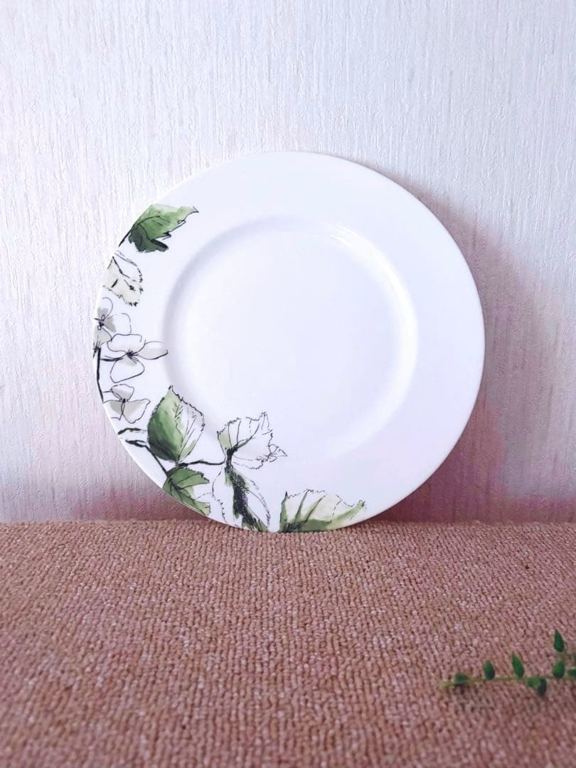 Wedgwood Vera Wang Floral Leaf Dinner Plate 27.5cm | eBay