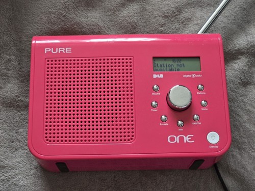 *PLEASE READ FULLY* PURE One DAB Mono Tabletop Radio USB / Mains Powered - Used