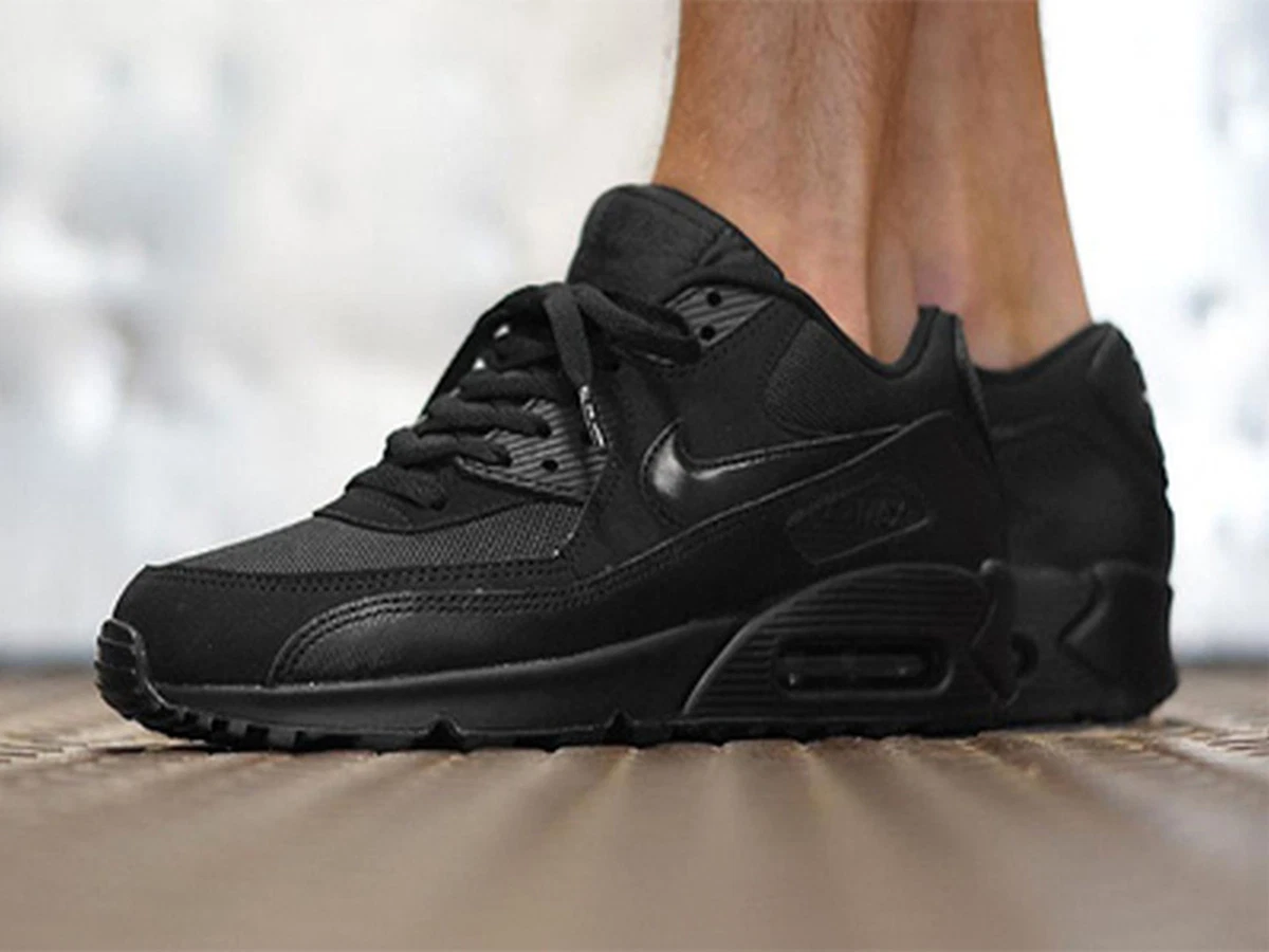 Air max 90 essential triple clearance black