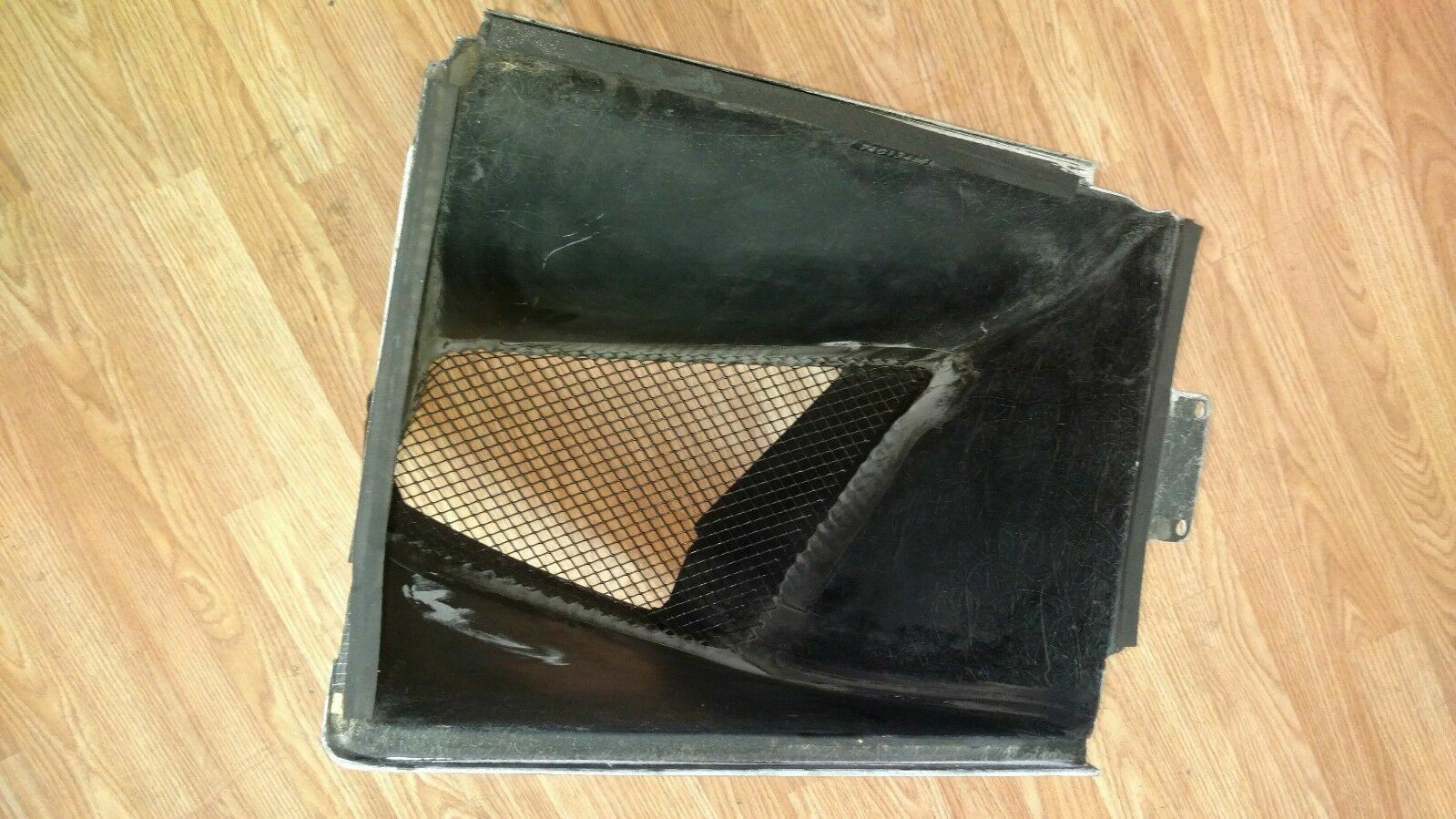LAMBORGHINI MURCIELAGO LP640 PASSENGER RADIATOR CONVEYOR AIR DUCT OEM 410121282