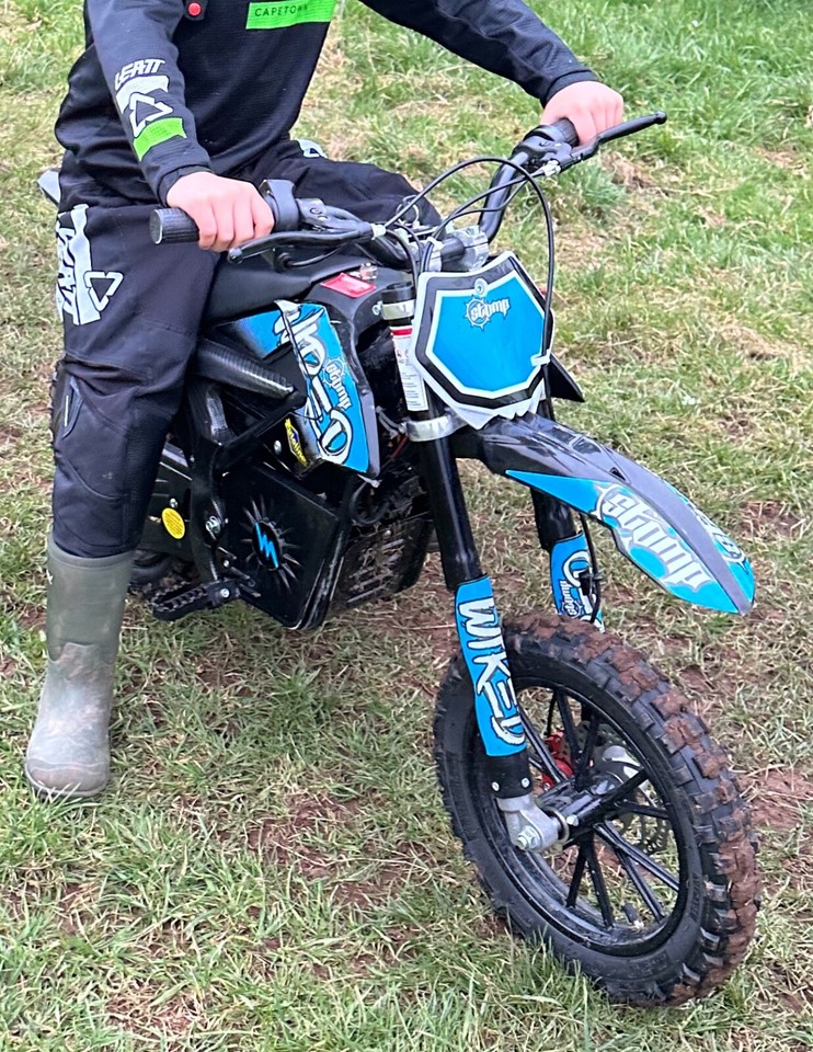 **Not working**STOMP WIRED KIDS ELECTRIC DIRT BIKE ELECTRIC MOTORCROSS