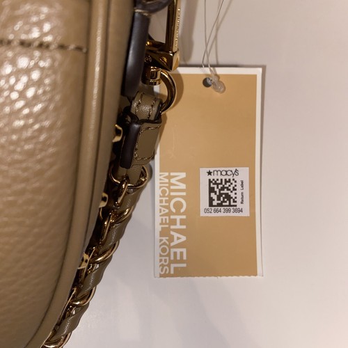 NUEVO CON ETIQUETAS Michael Kors XS Slater Sling Pack Mensajero Cáscara (bronceado) color con pernos dorados - Imagen 7 de 10