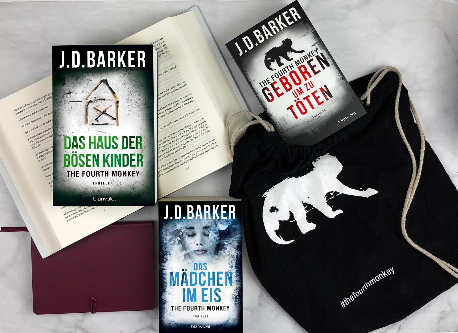 Thumbnail - The Fourth Monkey - Das Mädchen Eis | Thriller | J. D. Barker |