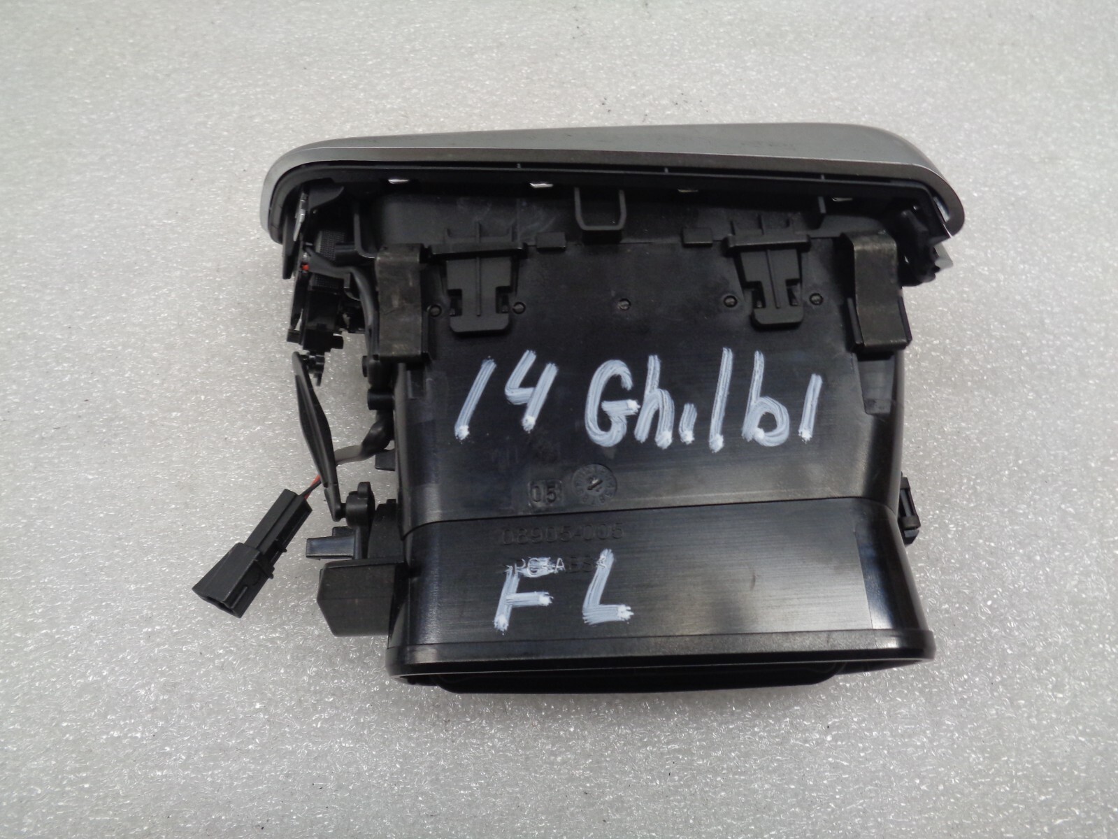 14-17 Maserati Ghibli Front Left Driver Side Dashboard AC Air Vent OEM AK2308292