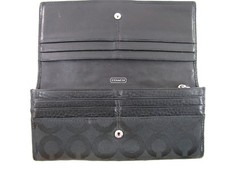 Cartera clutch tela negra lotes ranuras para tarjetas y compartimentos cierre a presión