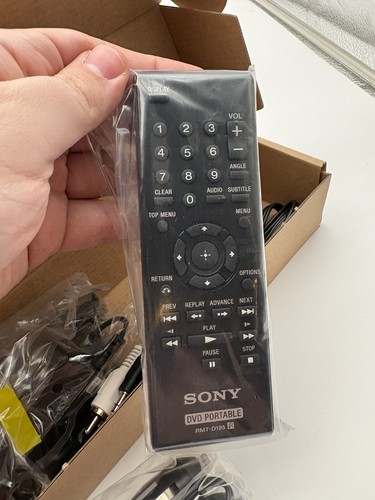 Lettore DVD portatile Sony DVP-FX750 con scatola originale e telecomando NUOVO DI ZECCA! - Foto 13 di 18