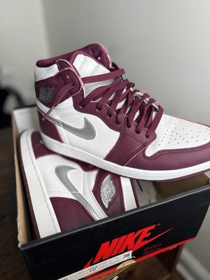 Nike Air Jordan 1 Retro High OG 'Bordeaux' Sneakers