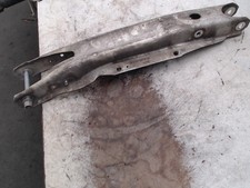 BRAS DE SUSPENSION ARRIÈRE DROIT Mercedes-Benz A (177.0) 2019 A1773521700