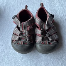 KEEN Toddler Size 7 Newport H2 Sandals Grey/Red Sharks GUC Waterproof Hiking