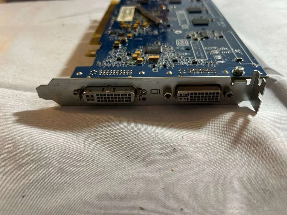 ATI Radeon X800 XT Apple Mac Edition  256MB DVI ADC AGP Video Card - Image 3 of 4