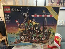 LEGO Ideas Pirates of Barracuda Bay 21322 Set...