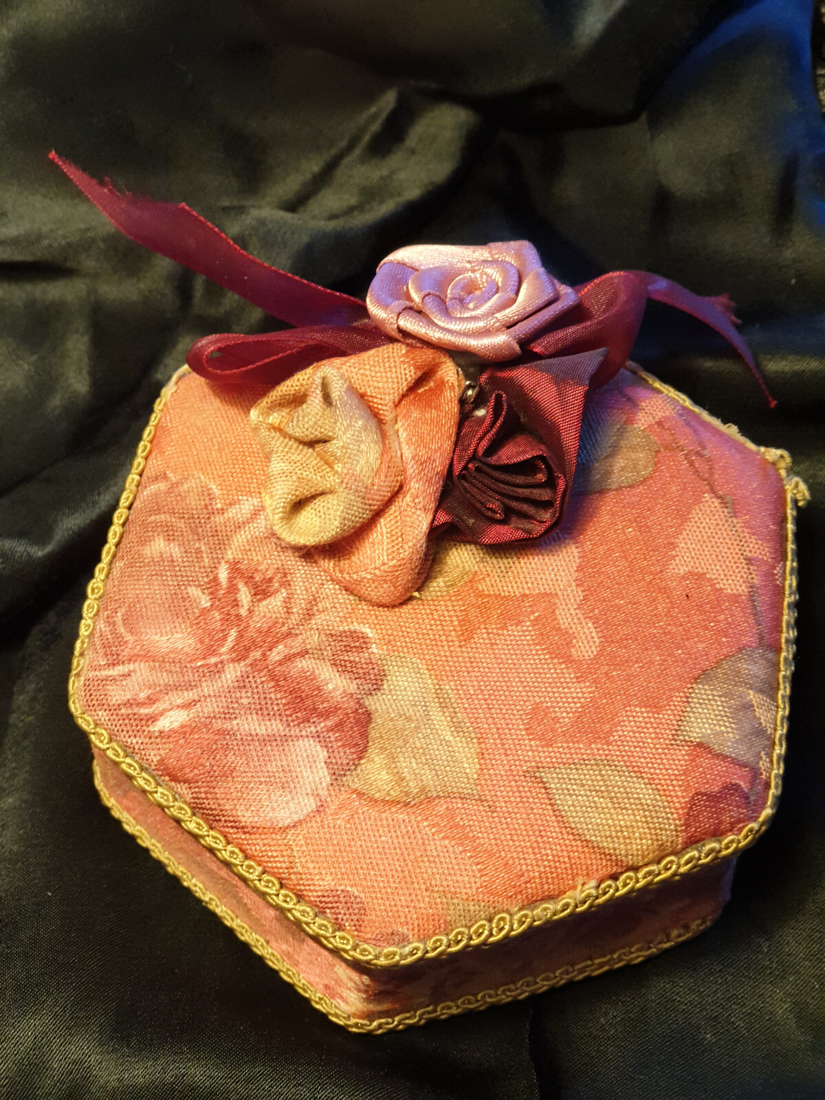 Portagioie Vintage A Forma Di Cappello Da Cowboy | Scatolina Floccata Per Anelli E Orecchini - Idea Regalo Western - 6