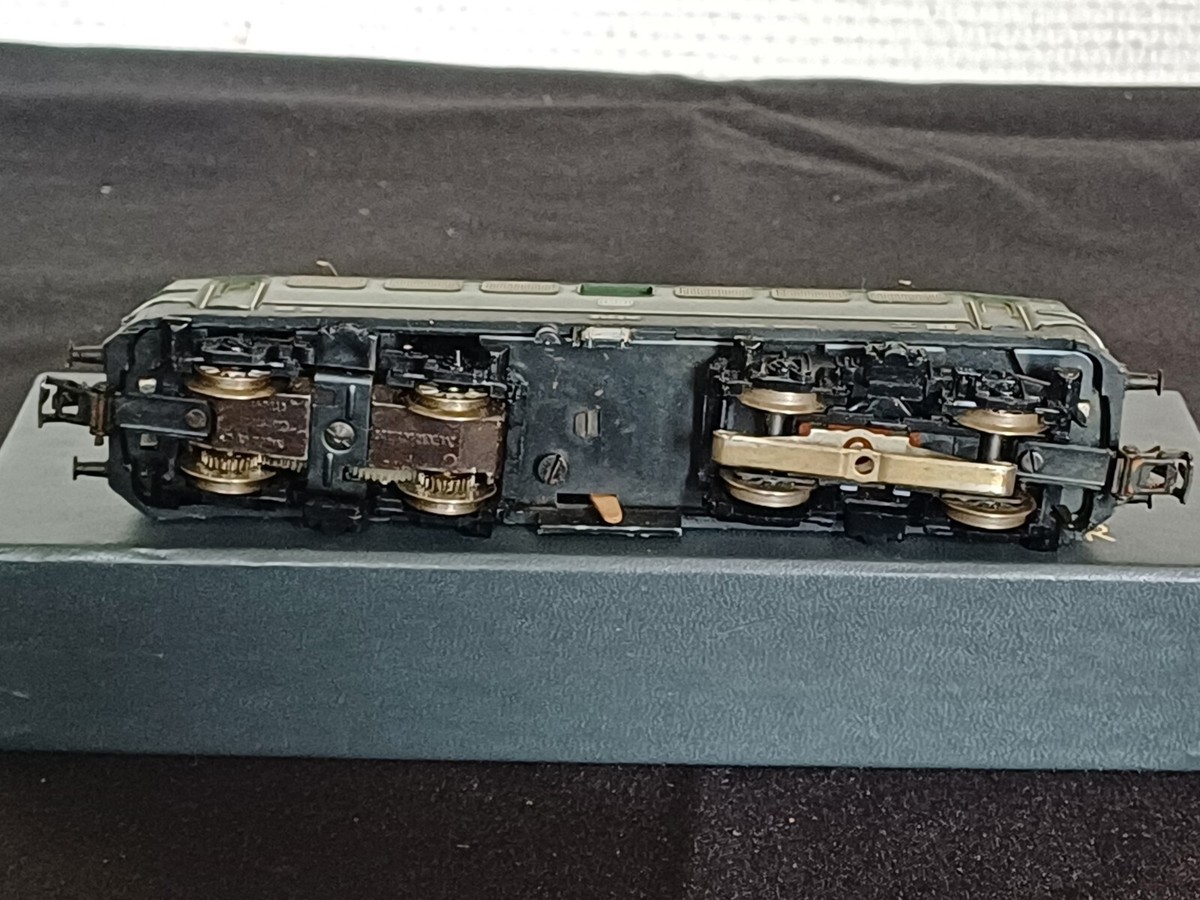 Märklin 3040 elektriskt lok 140 210-6