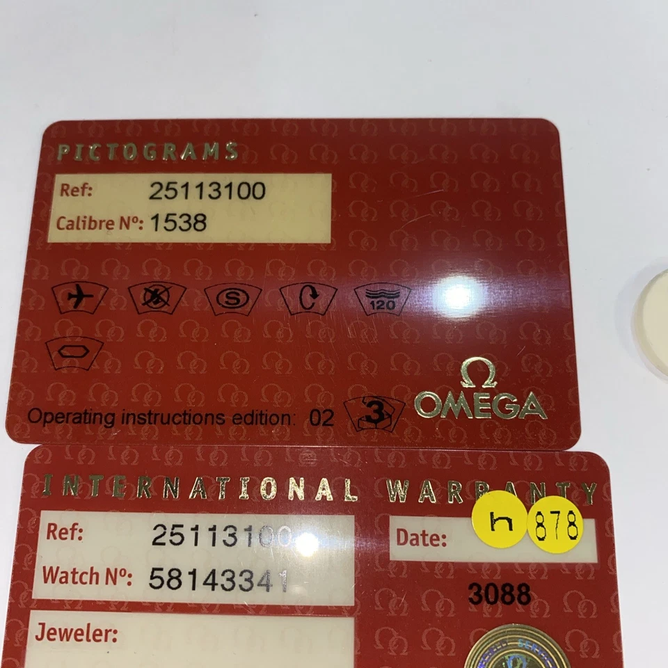 Juego de tarjetas de reloj pulsera de cuarzo Omega Cal 1538 vintage raro sin fecha en blanco Foto 3 de 4