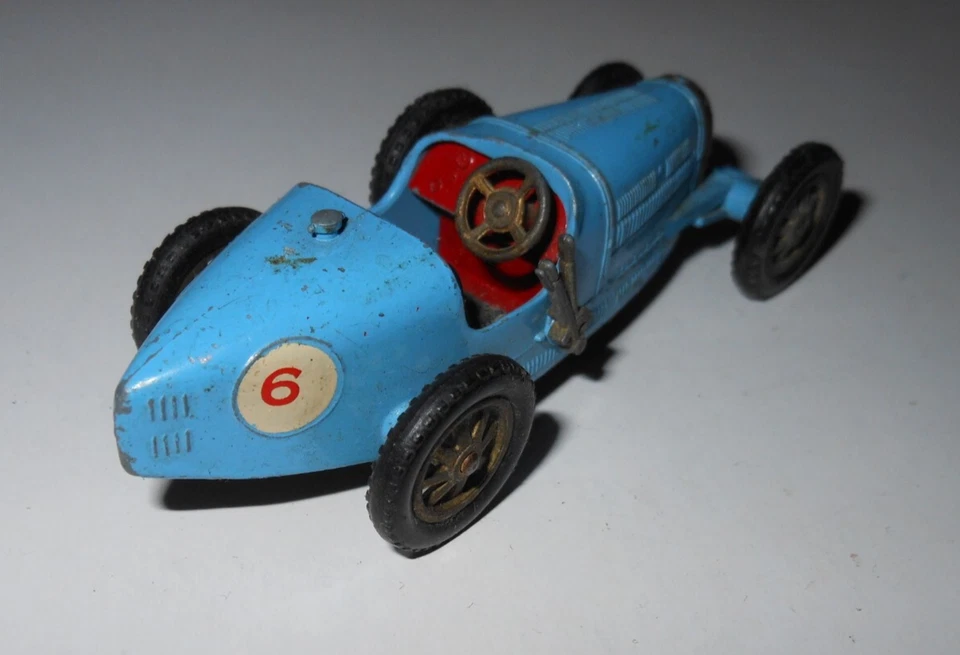 Matchbox Lesney Yesteryear Y6 1926 Type 35 Bugatti BLU - Immagine 2 di 3