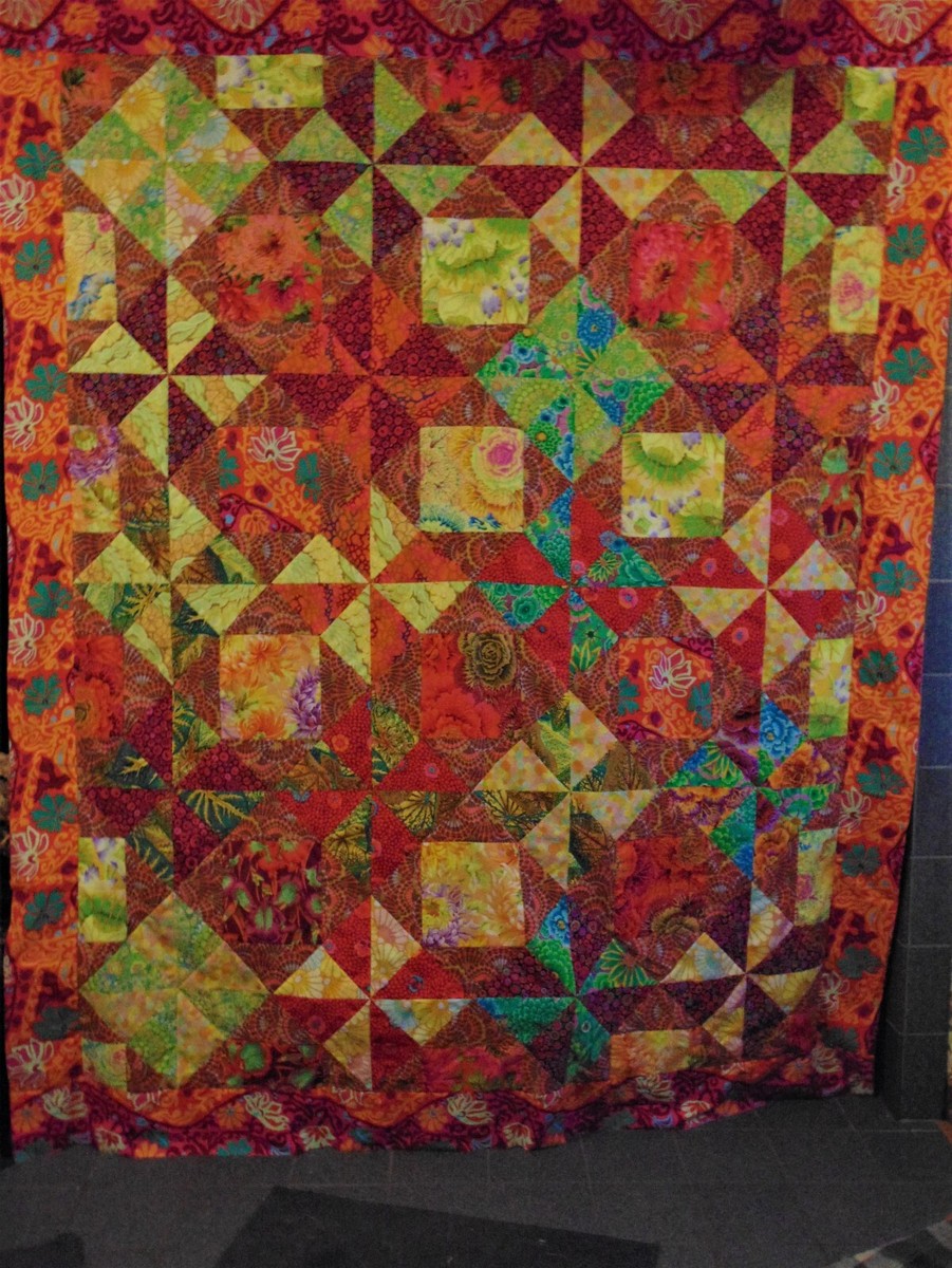 Dessus De Lit Patchwork Motif 'A Bold Tawny Pinwheels' Par Kaffe Fassett - 100% Coton - Non Fini