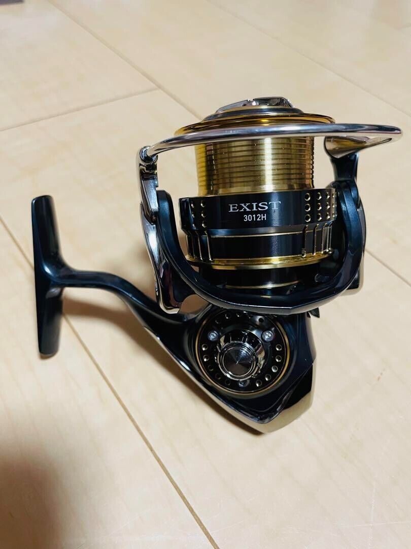 2015 Daiwa Exist 3012H Spinning Reel | eBay 2015 Daiwa Exist 3012H Spinning Reel | eBay