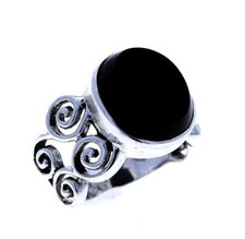 Black Onyx Sterling Silver Ring. Genuine 925 Modern Design Scroll Band. Oval sto