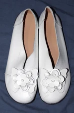 Women's PU Faux Leather Flats chunky white with black sole and floral accent