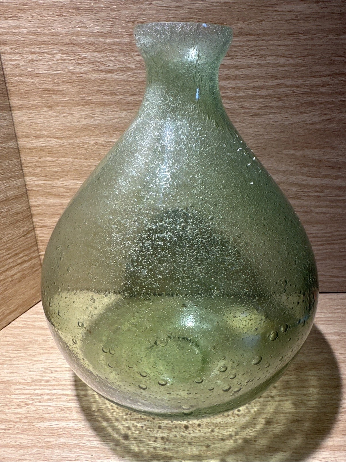 Green Glass Flower Vase Blown Bubble Art 9.5” Bulbous Stem Narrow Neck Floral